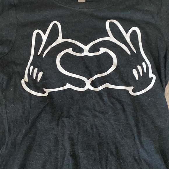 Disney tee - Picture 3 of 3